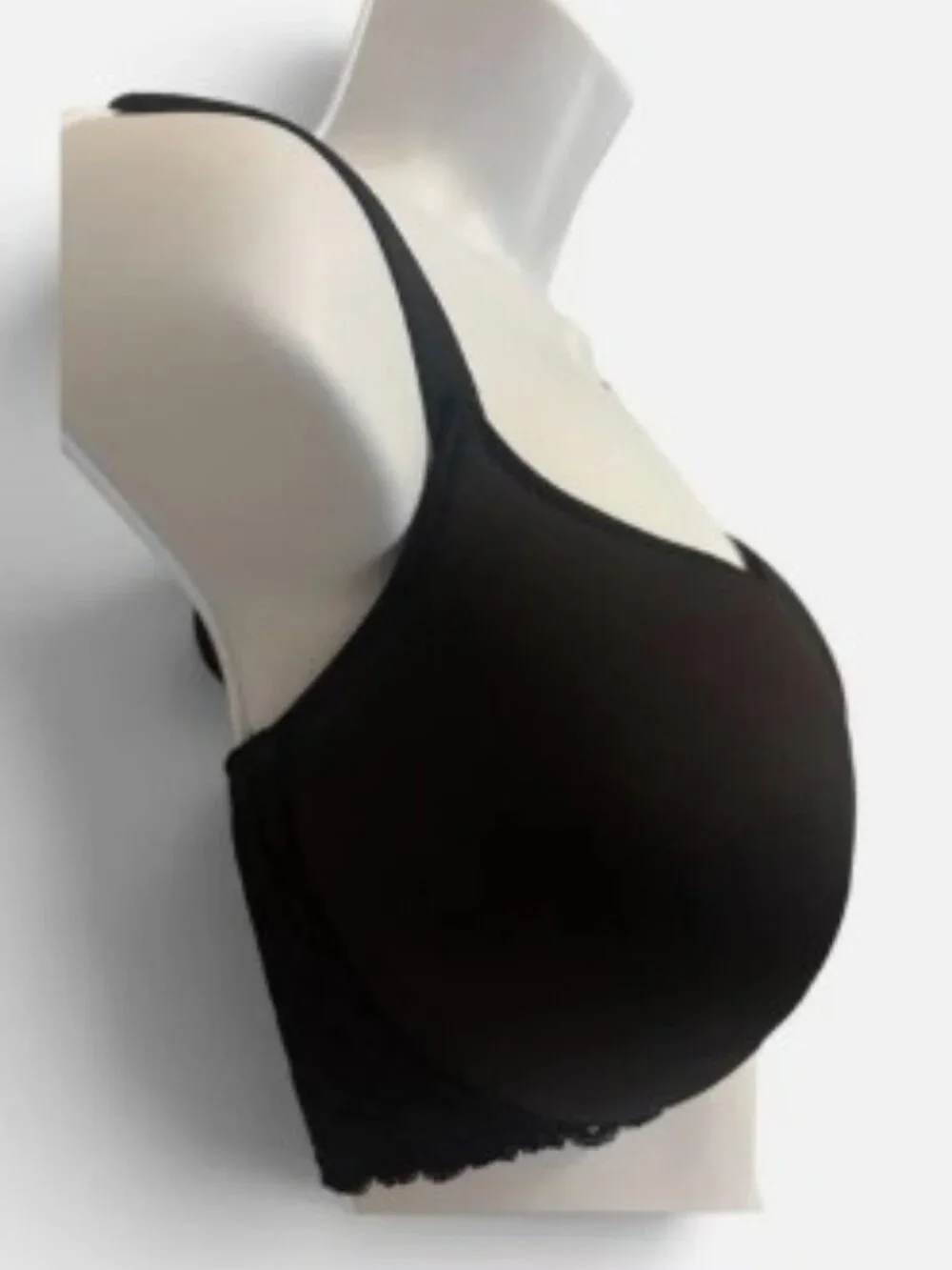 Simone Perele this simone